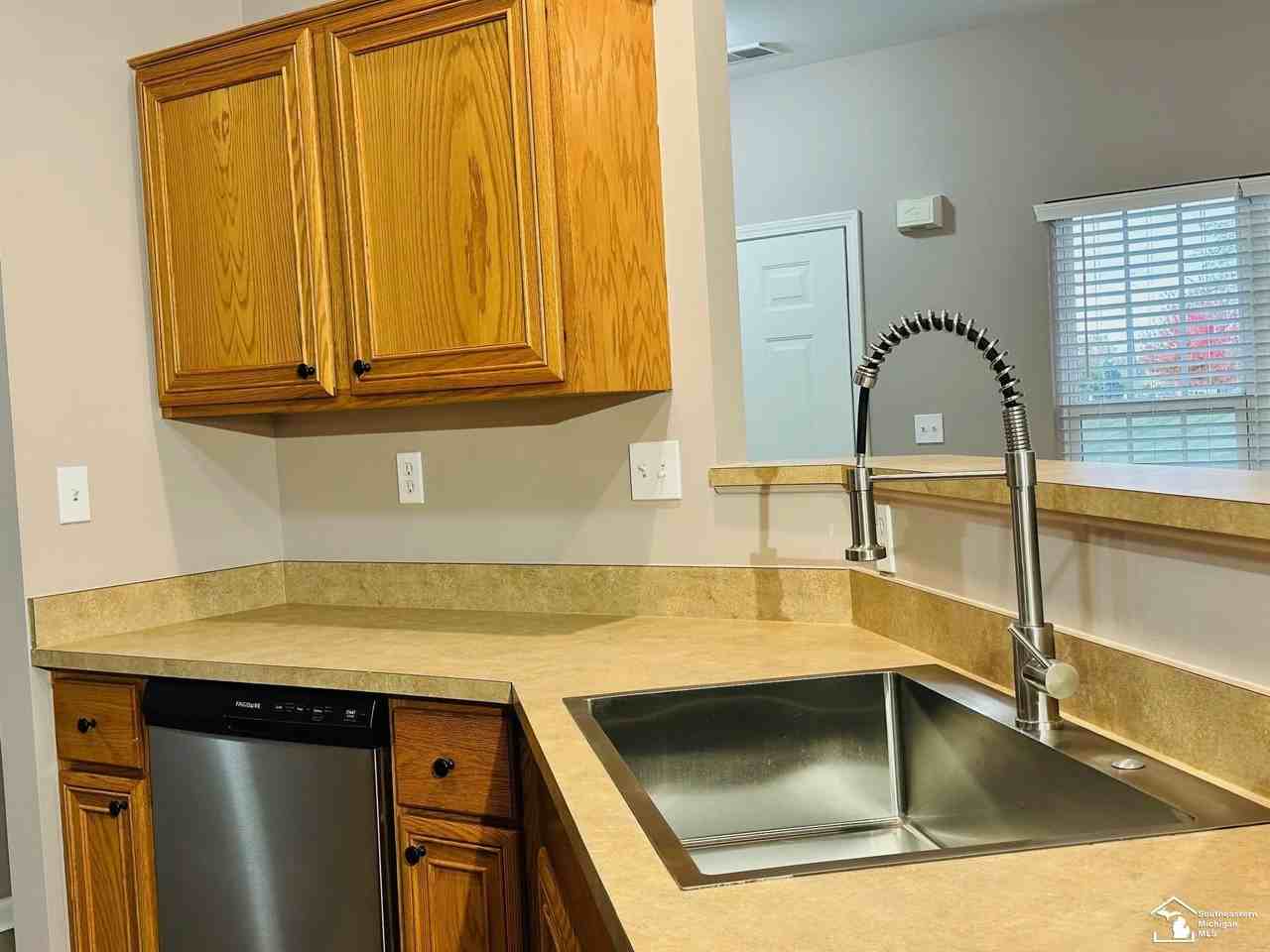 20003 Hidden Oaks Dr - Photo 7 of 24