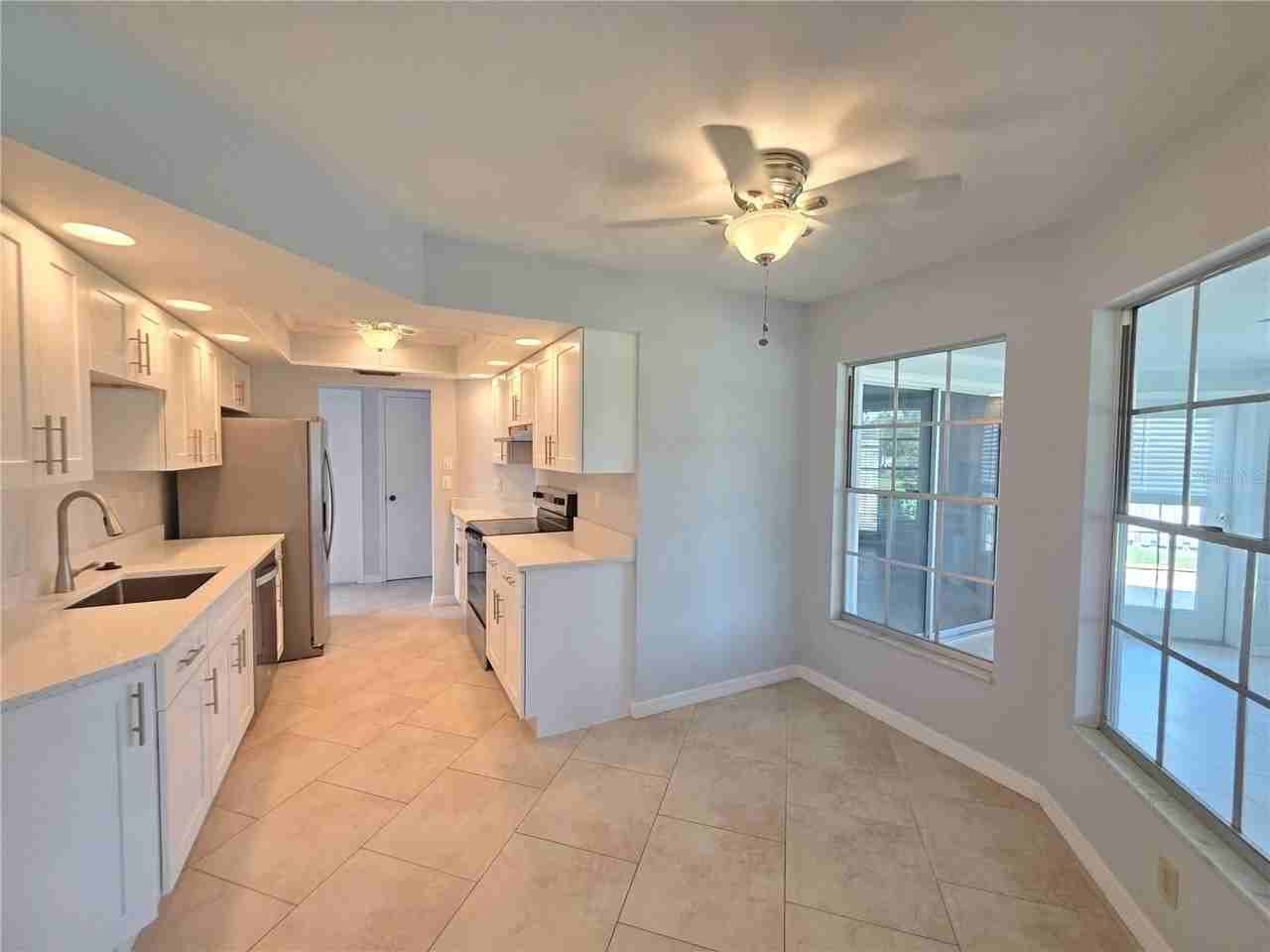 1379 Cambridge Dr - Photo 7 of 22