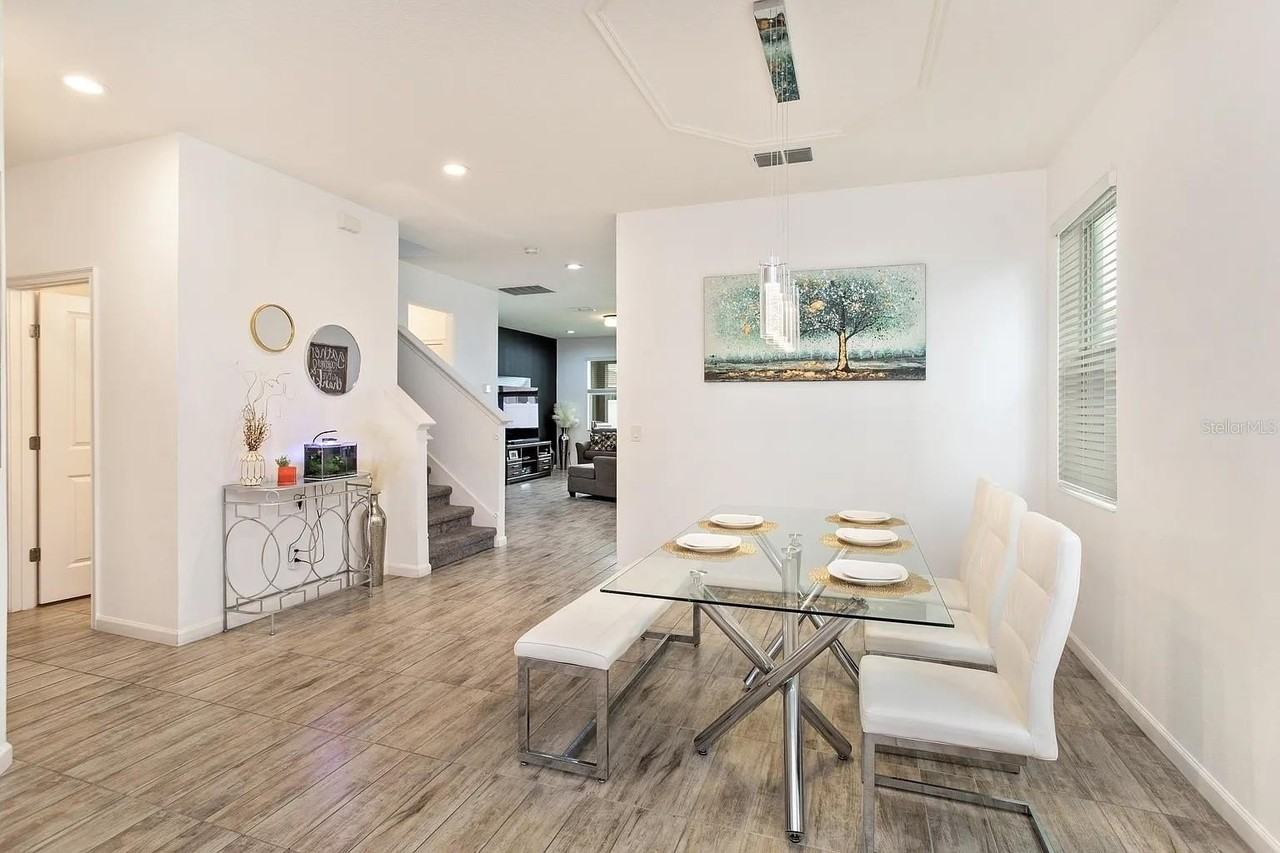 1324 Yorkdale Rd - Photo 4 of 29