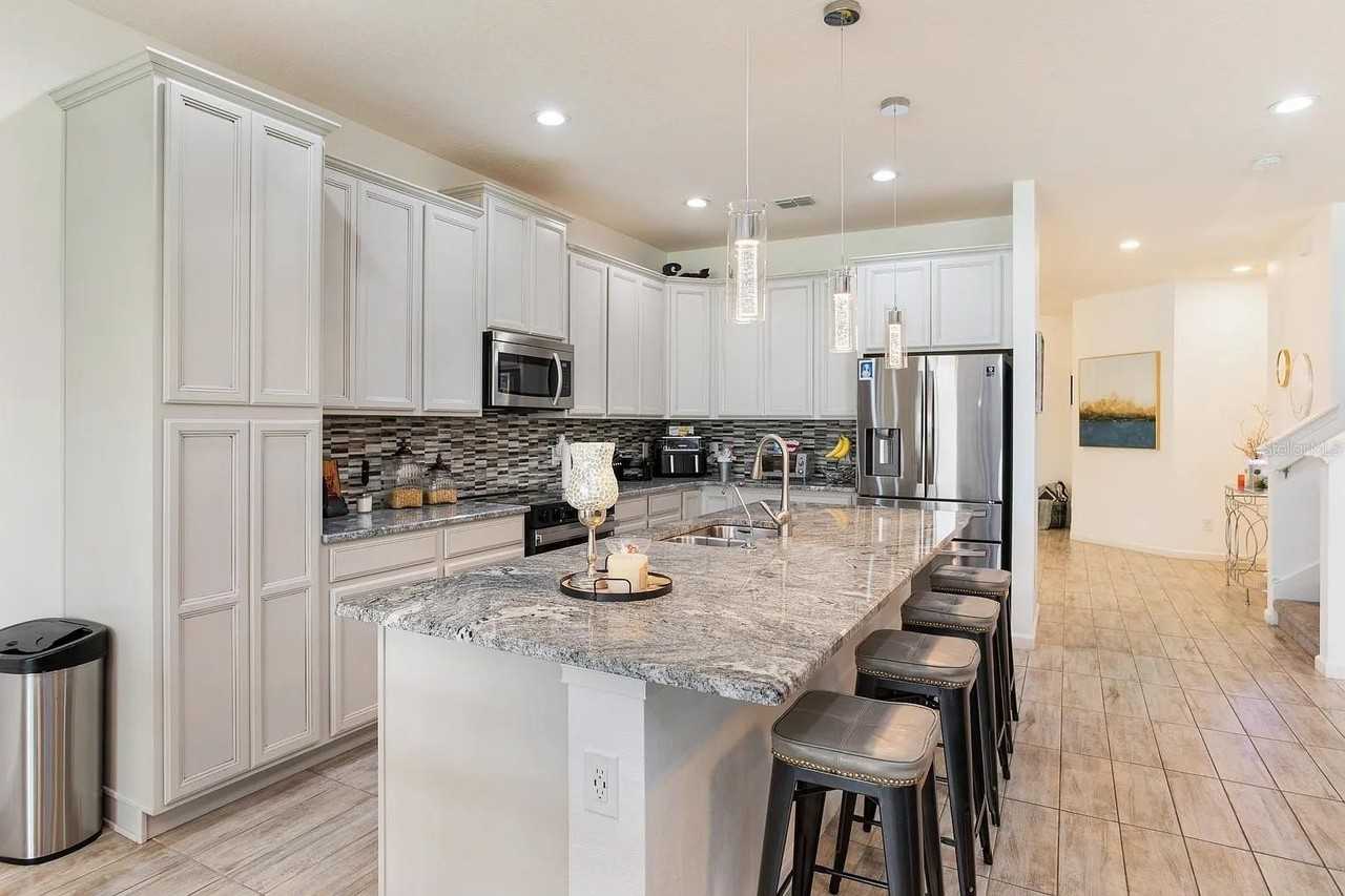 1324 Yorkdale Rd - Photo 7 of 29