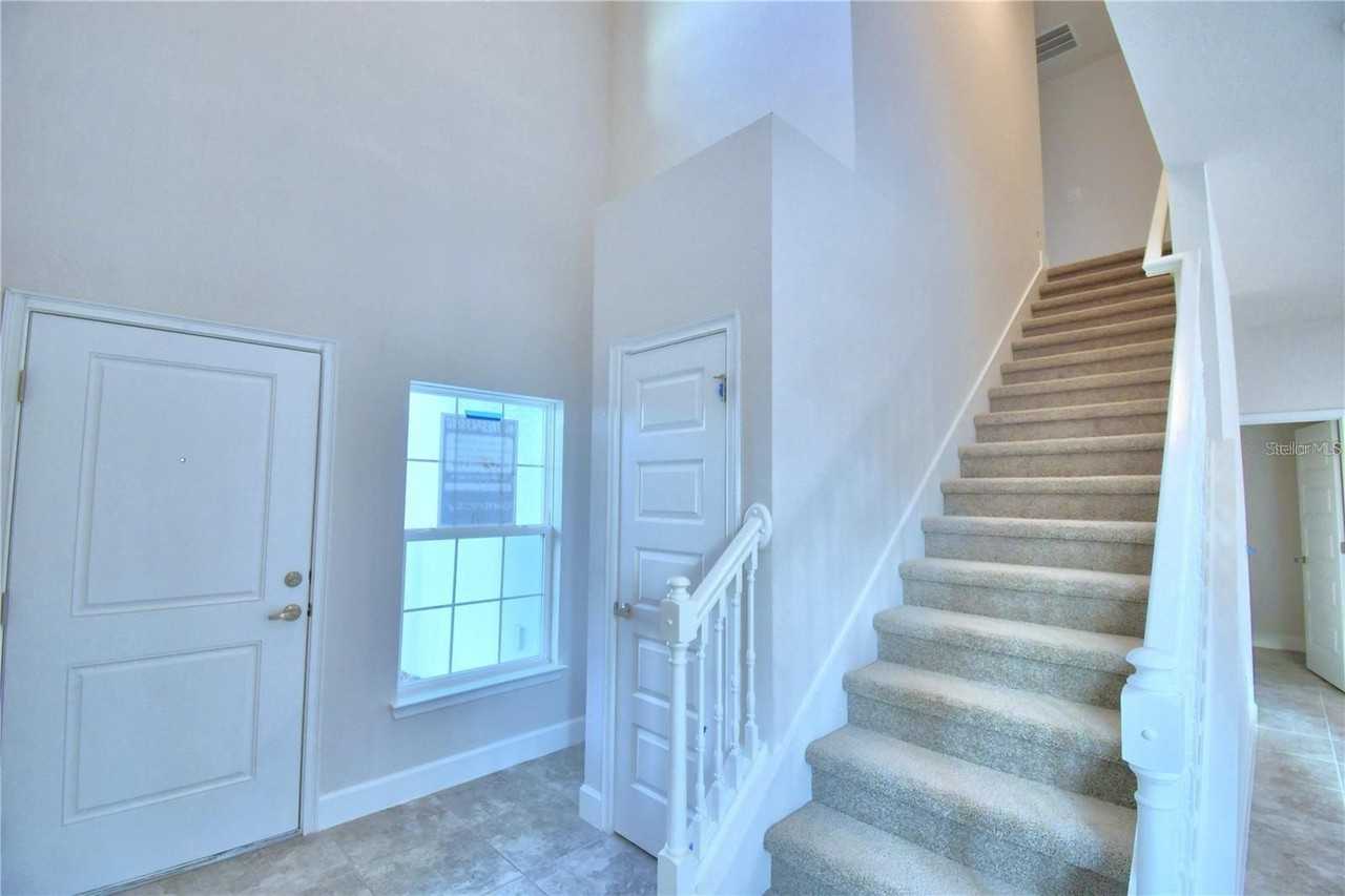 906 Sofia Ln - Photo 5 of 37