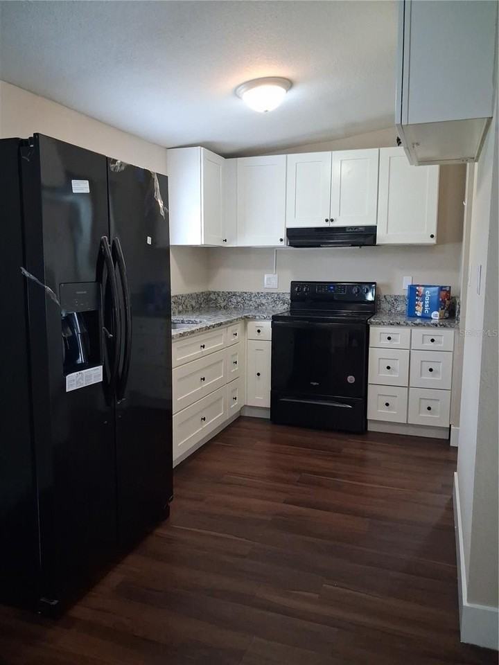 2507 Coral Way - Photo 2 of 18