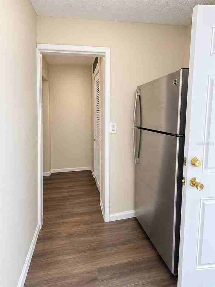 440 Berwick Cir #2 - Photo 5 of 7