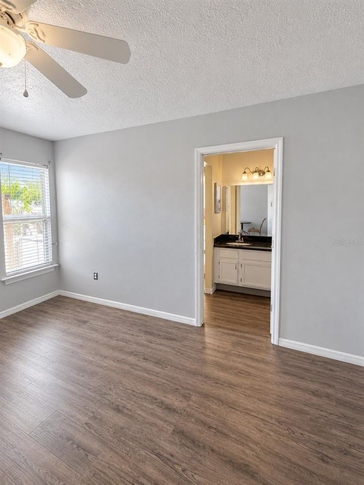 440 Berwick Cir #2 - Photo 6 of 7