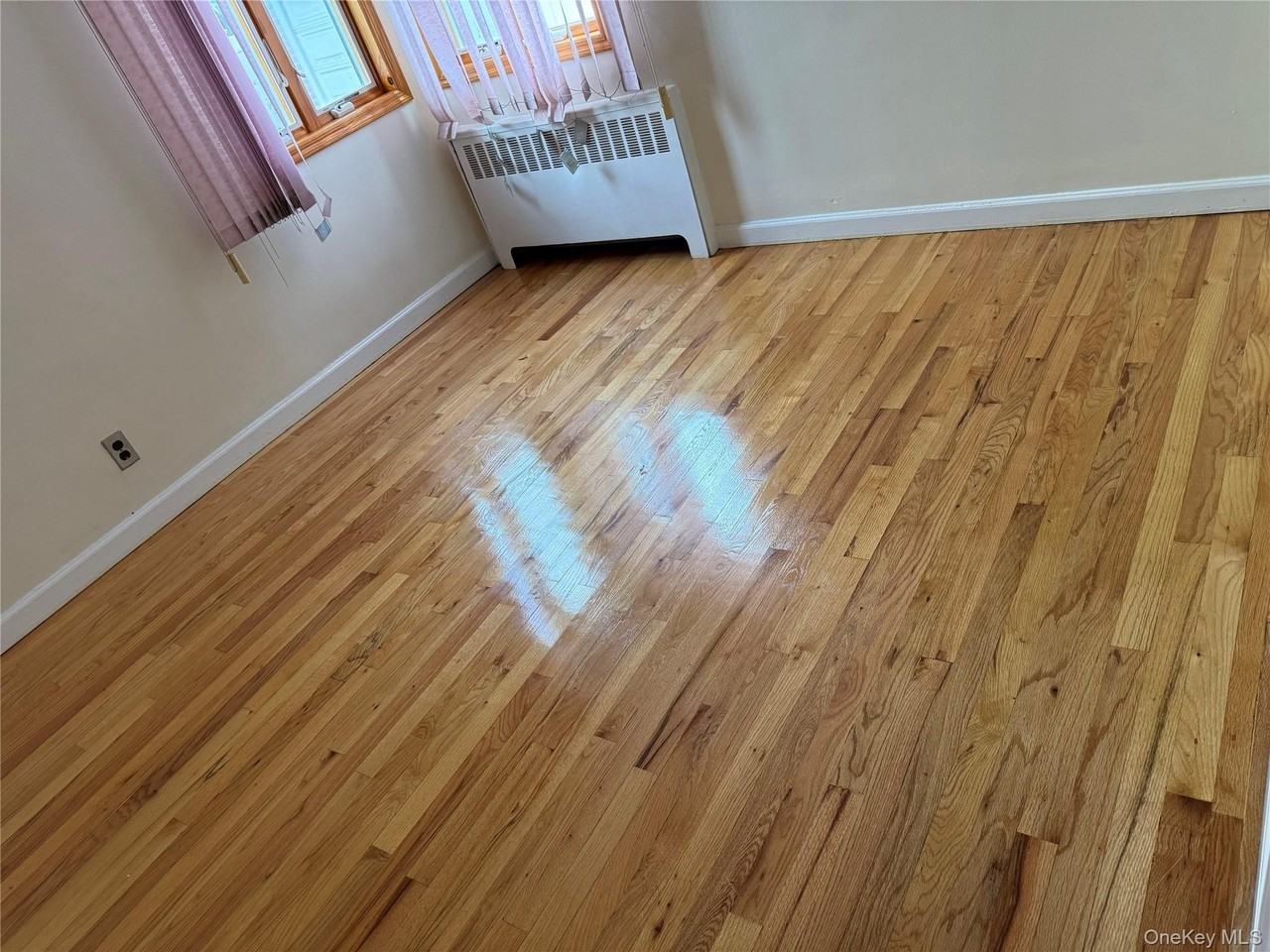 99 East St - Photo 7 of 14