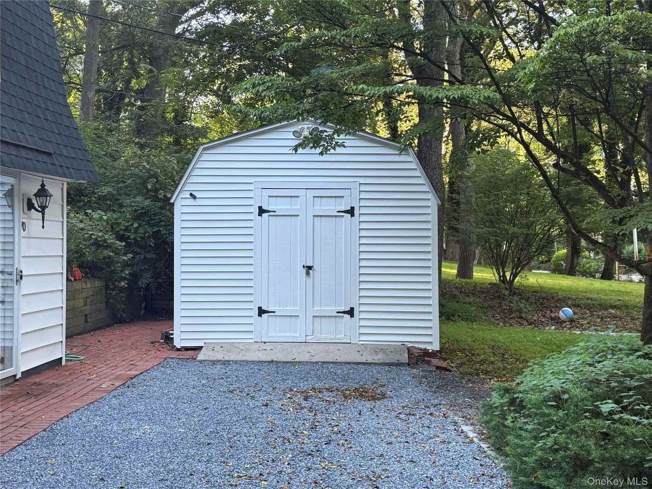 70 Rinaldo Rd - Photo 7 of 8