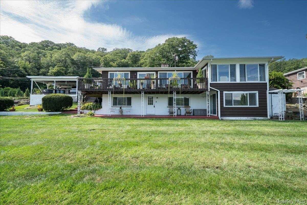 14 Hemlock Hl
