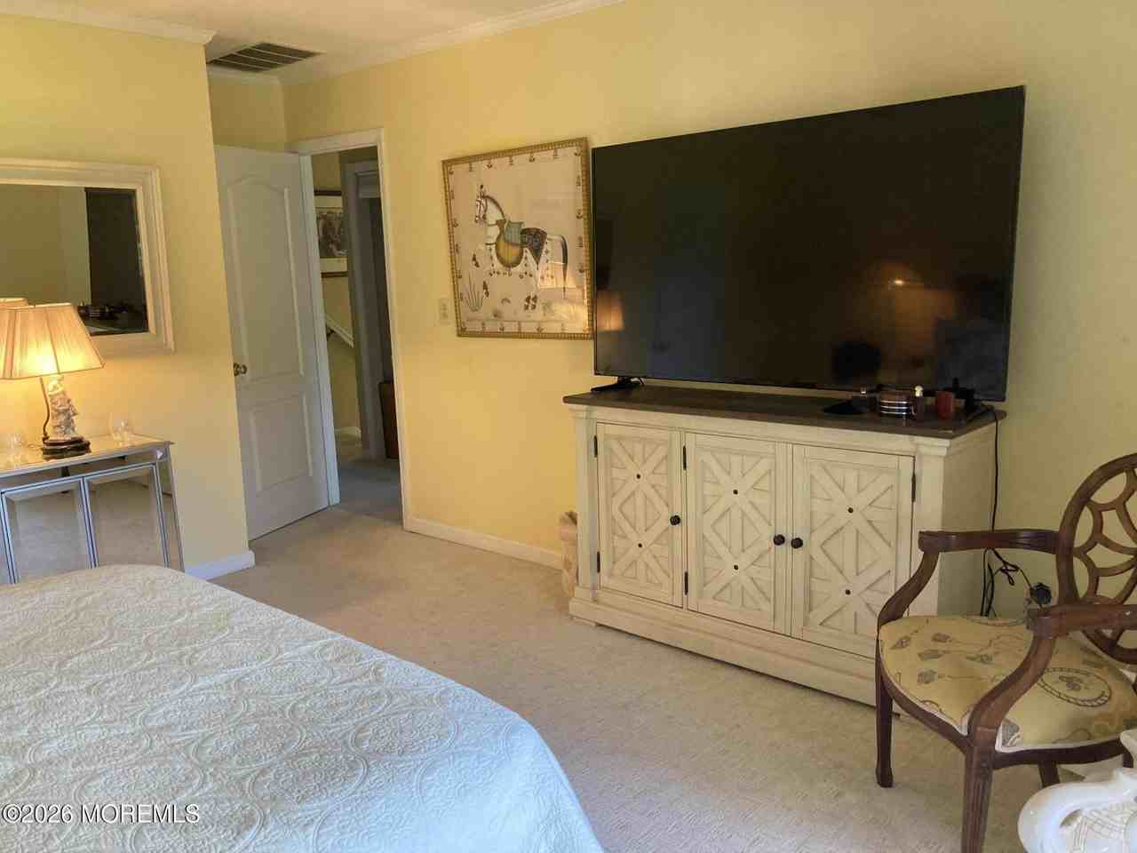 50 Linden Ct - Photo 6 of 12