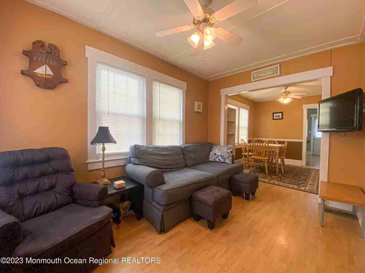 212 15th Ave - Photo 5 of 17