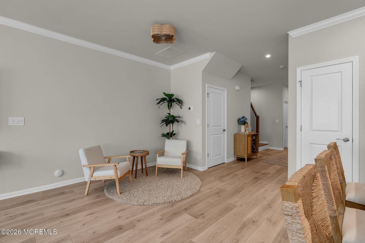 22 Coburgh Dr - Photo 7 of 36