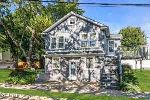 featured image of 1411 3rd Ave #D