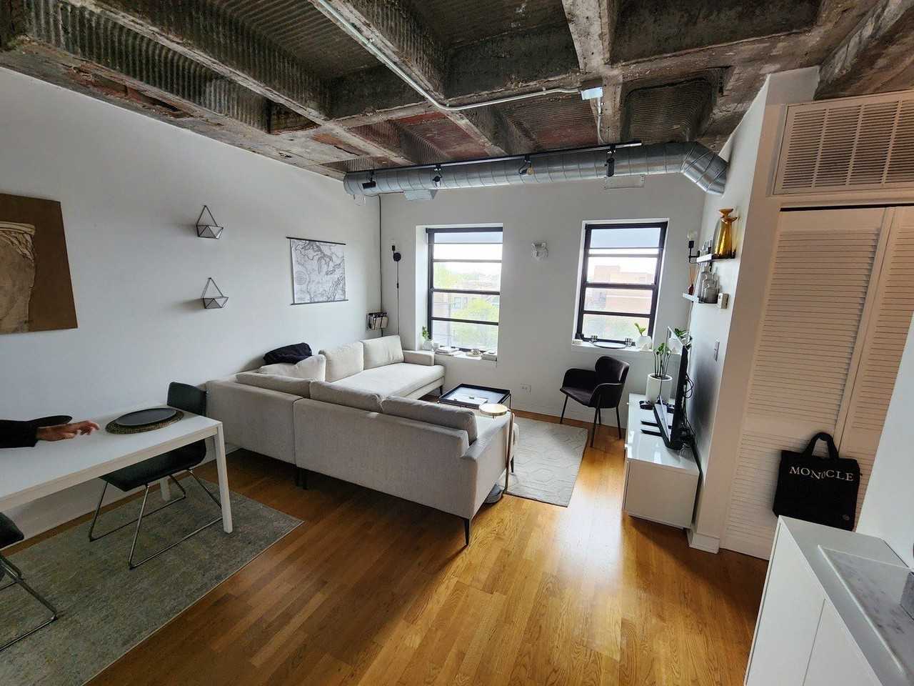 3150 N Sheffield Ave #507 - Photo 2 of 13