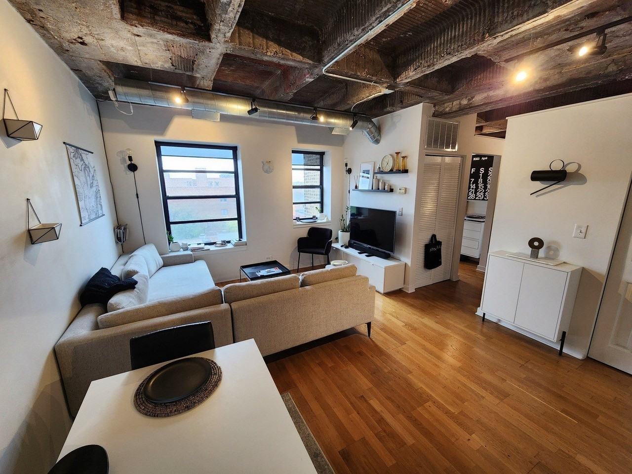 3150 N Sheffield Ave #507 - Photo 4 of 13
