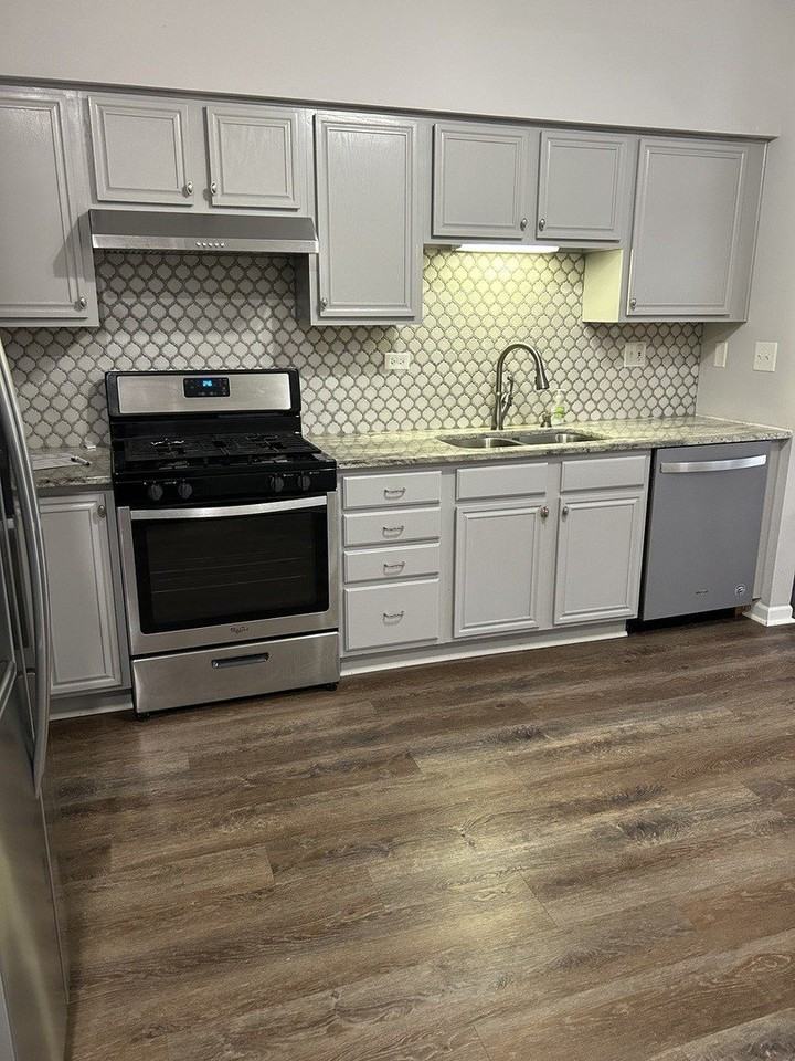 709 Riding Ln - Photo 6 of 11