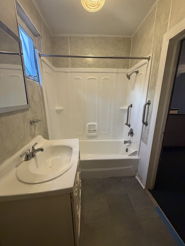2522 Leticoe St #2 - Photo 4 of 10