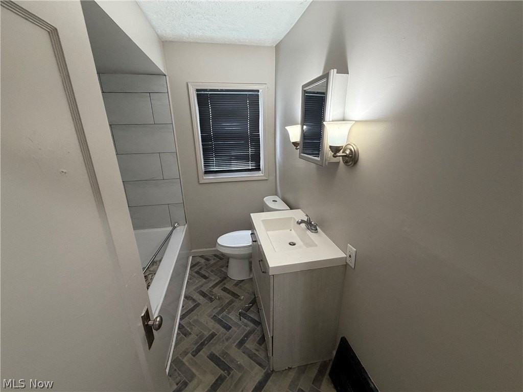 1123 15th St Ne - Photo 5 of 8