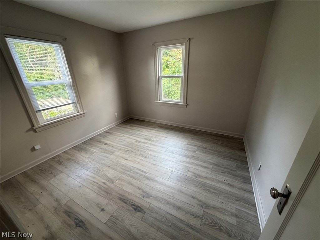 1123 15th St Ne - Photo 7 of 8