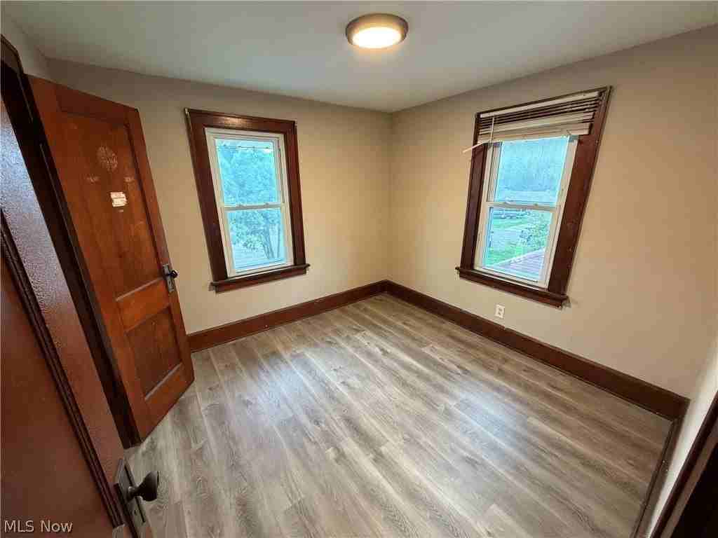 1023 Harrison Ave Sw #1023 - Photo 7 of 10