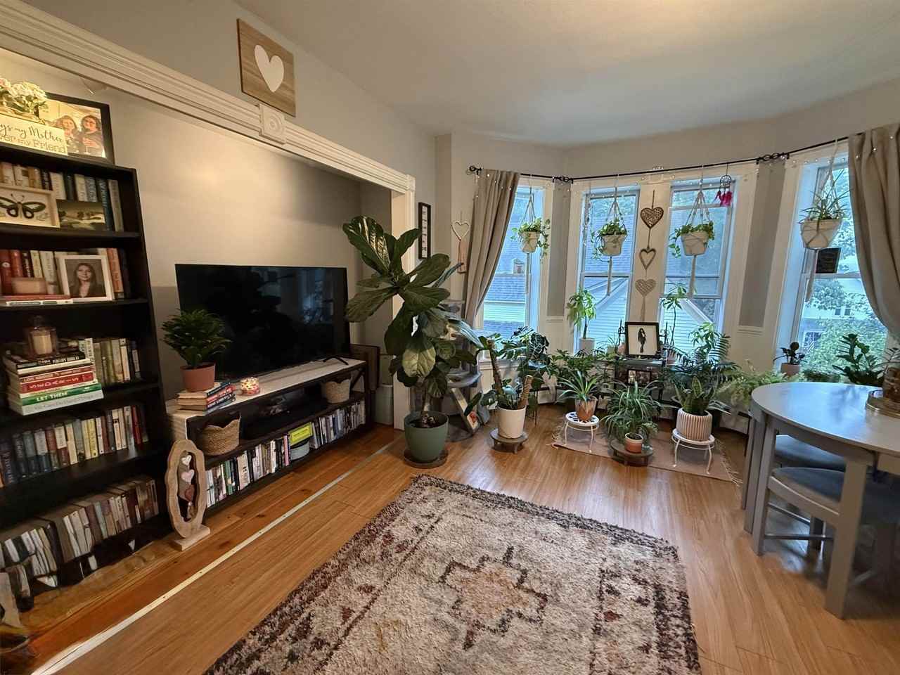 13 Arch St - Photo 4 of 20