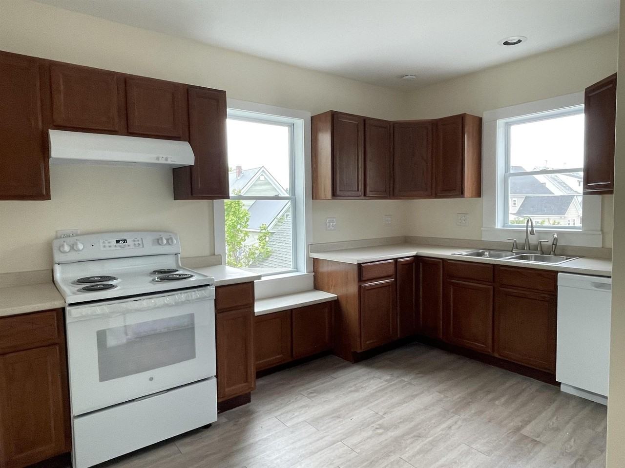 13 Arch St - Photo 6 of 20
