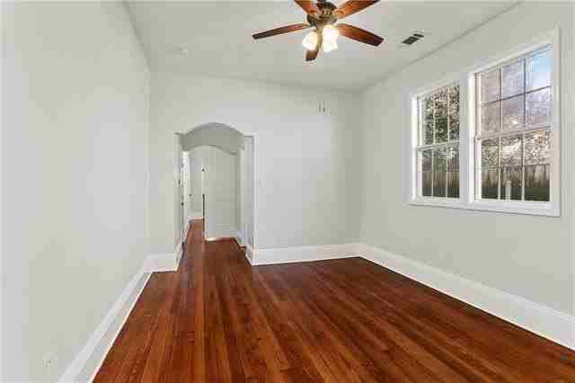 3324 Baudin St - Photo 4 of 11