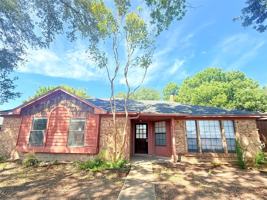 featured image of 1401 Marigold Dr