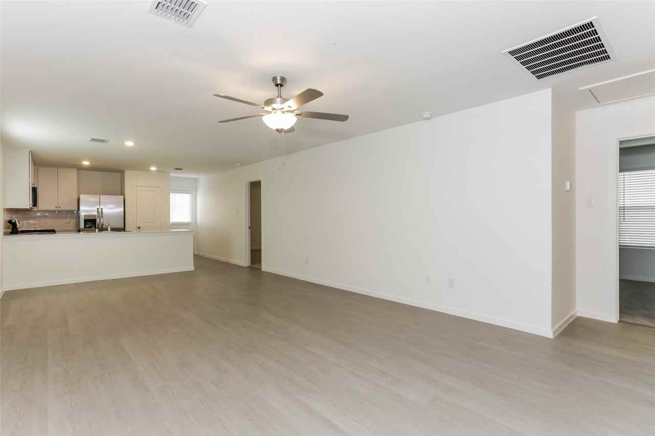 15213 Rangeland Rd