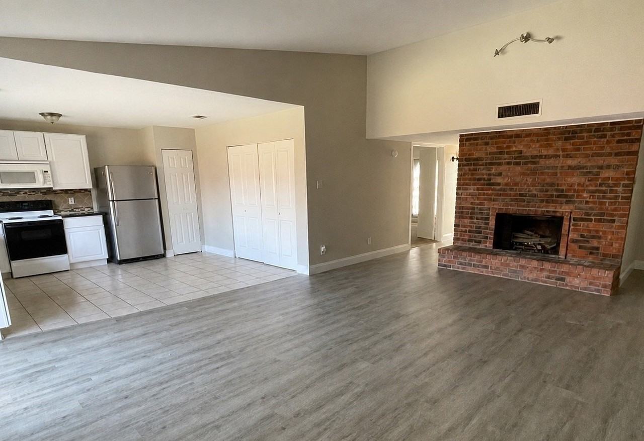 4921 Ashlock Dr - Photo 4 of 13