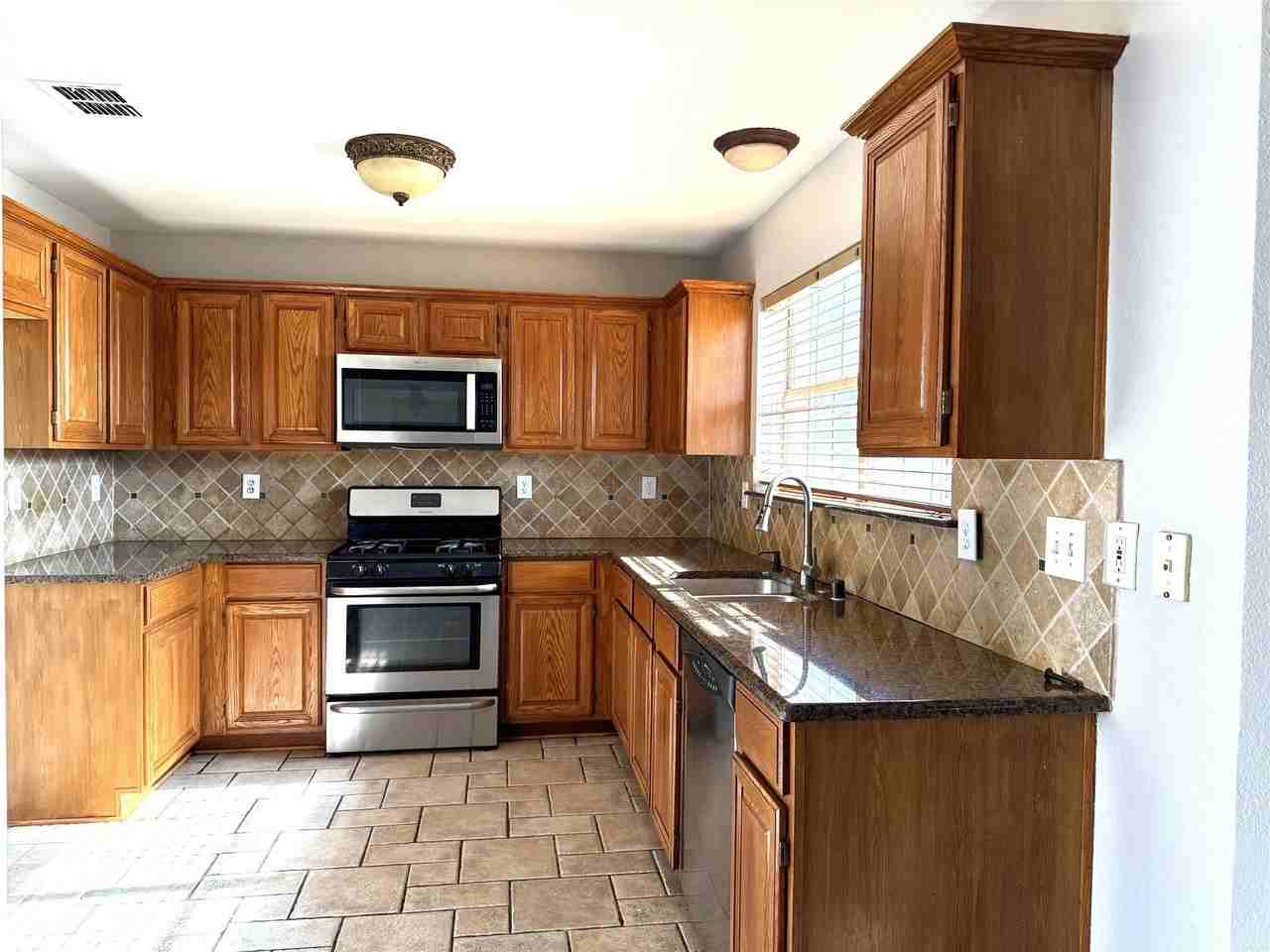 8212 Tavaros Dr - Photo 6 of 19
