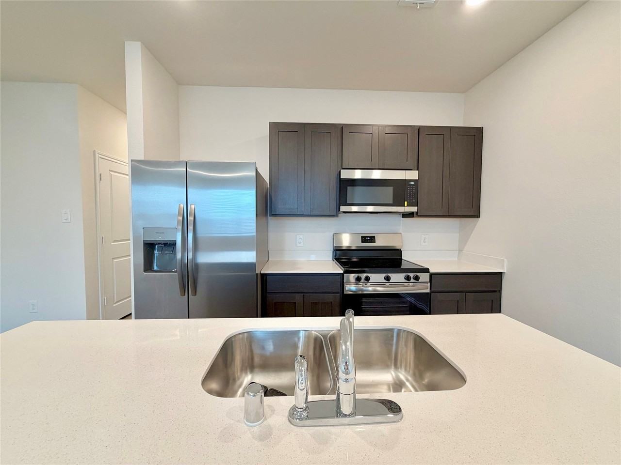 127 Tall Cedar Way - Photo 3 of 21