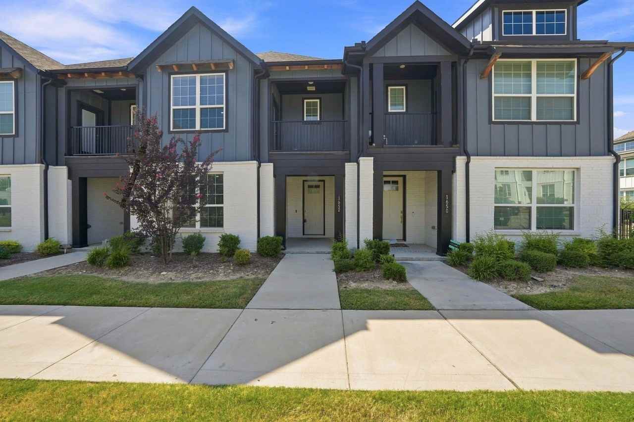 1652 Jessica Dr - Photo 3 of 38