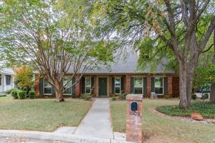 1909 Highland Park Cir - Photo 1 of 1