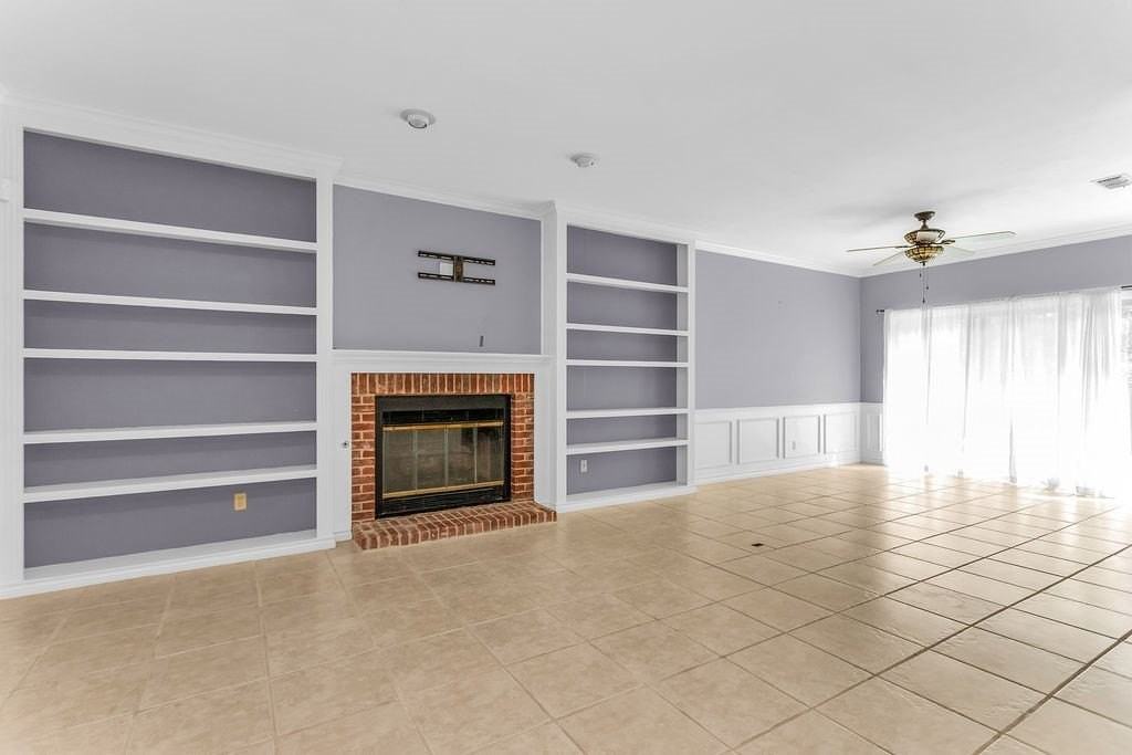 1909 Highland Park Cir - Photo 3 of 29