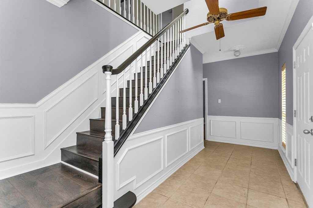 1909 Highland Park Cir - Photo 6 of 29