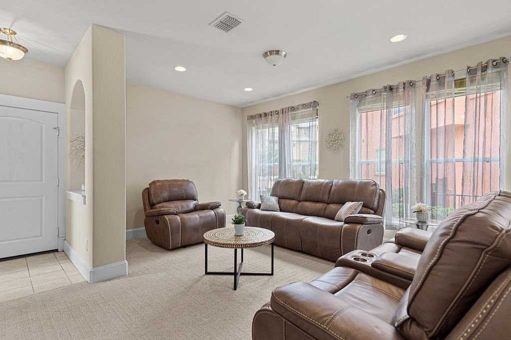 2635 Villa Di Lago #1 - Photo 5 of 23