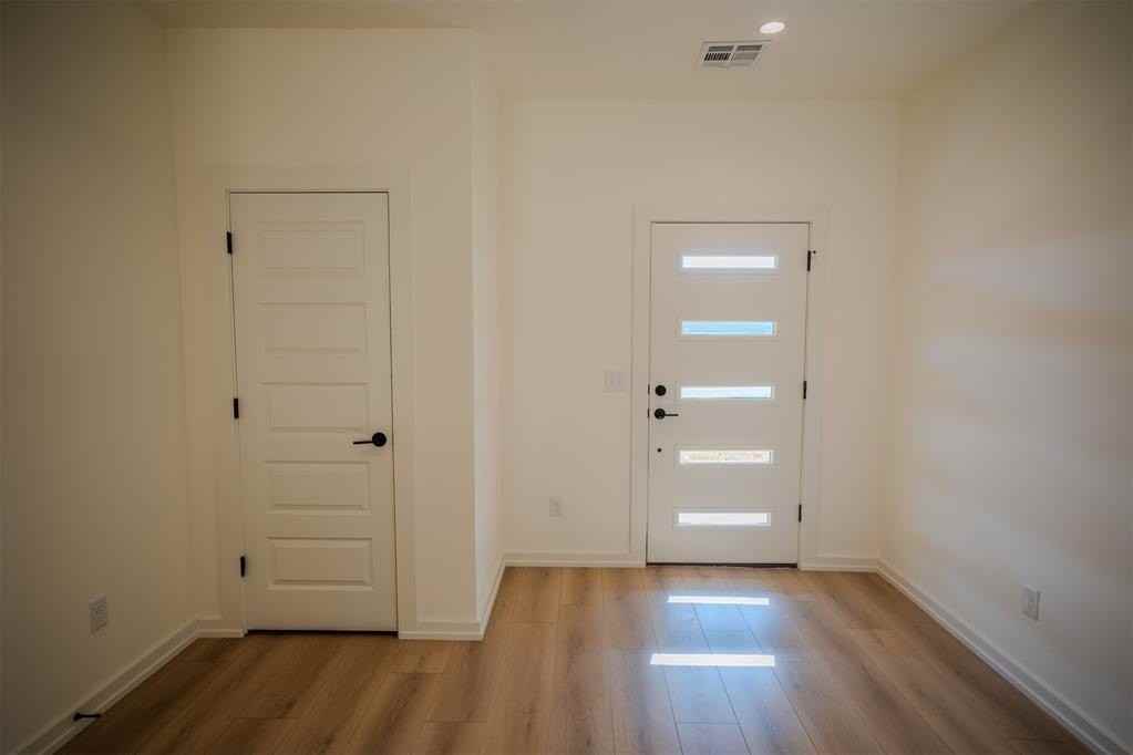 1907 Kalidy Dr - Photo 3 of 29