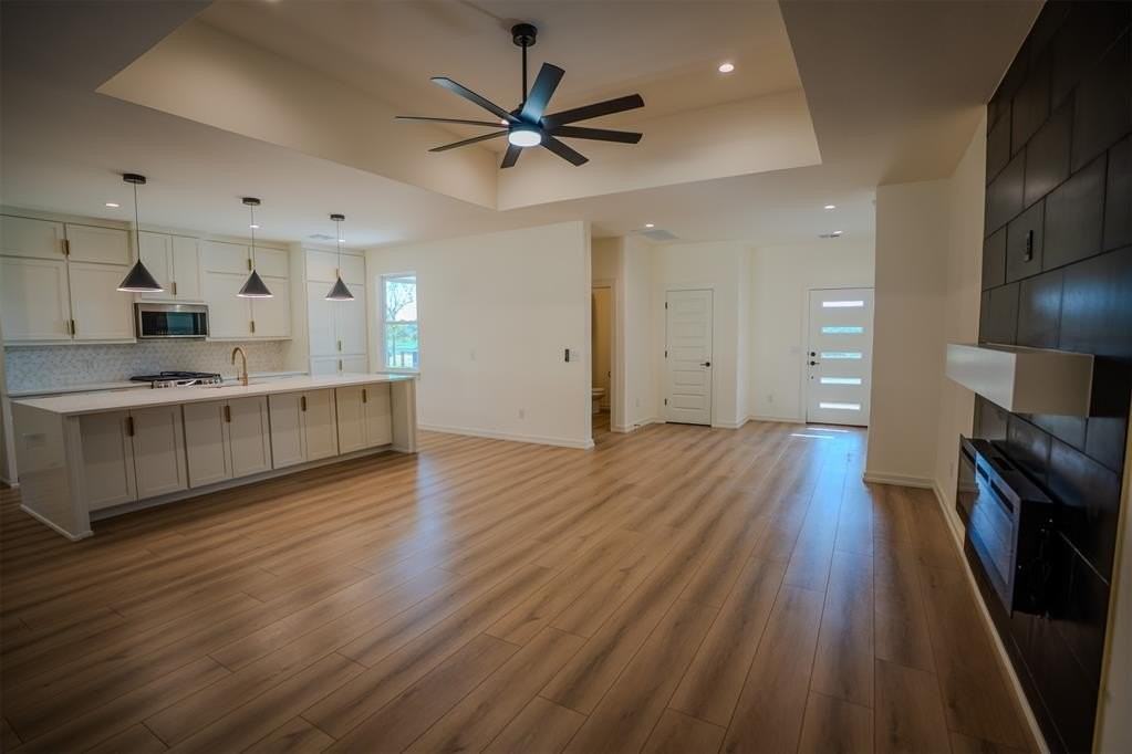 1907 Kalidy Dr - Photo 4 of 29