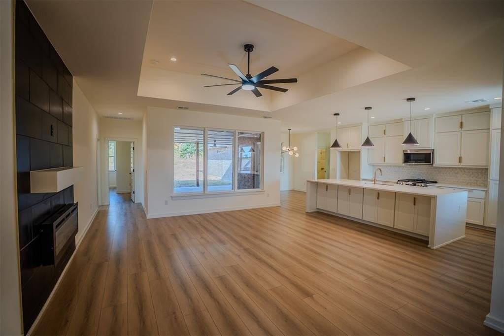 1907 Kalidy Dr - Photo 5 of 29