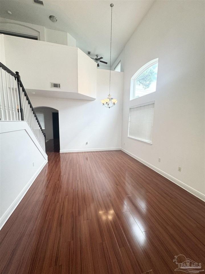 872 Solimar Way - Photo 3 of 34