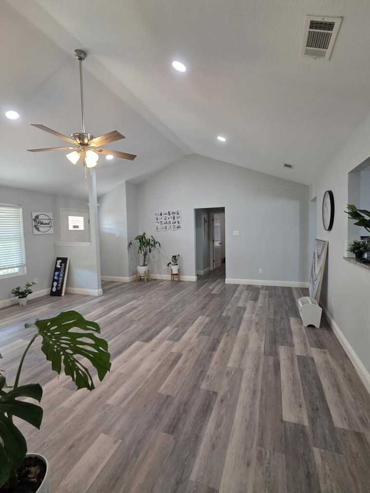 4732 Harvard Ave - Photo 3 of 16