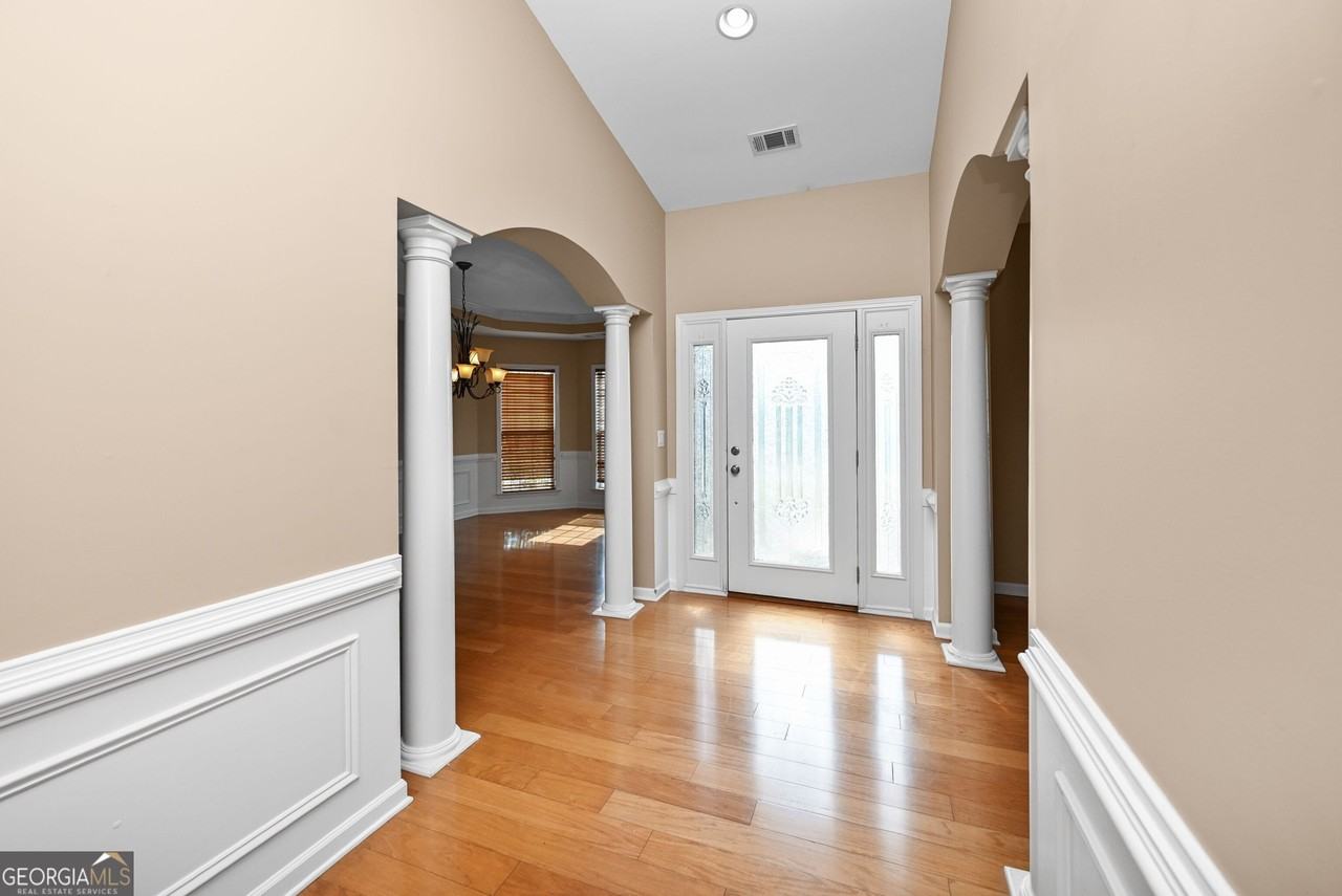 317 Granite Way - Photo 2 of 38