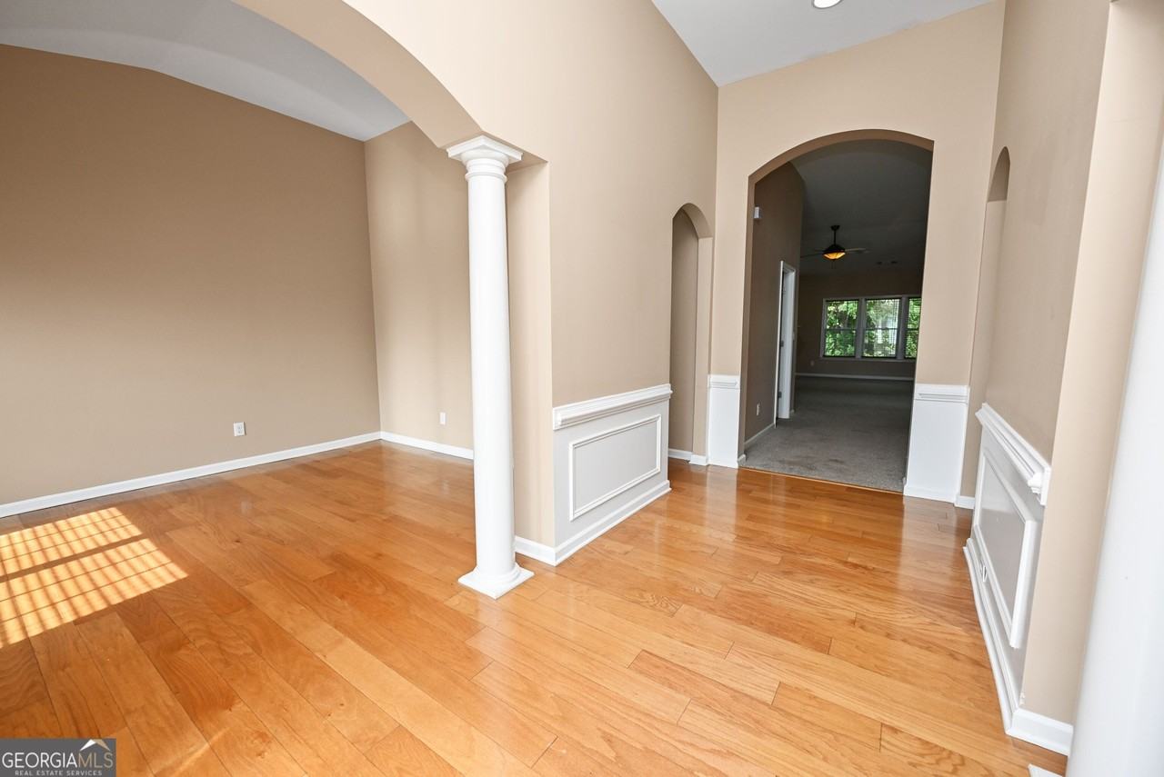 317 Granite Way - Photo 3 of 38