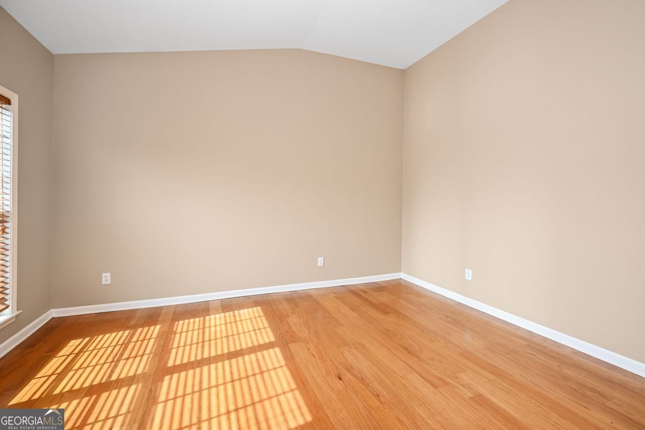 317 Granite Way - Photo 4 of 38