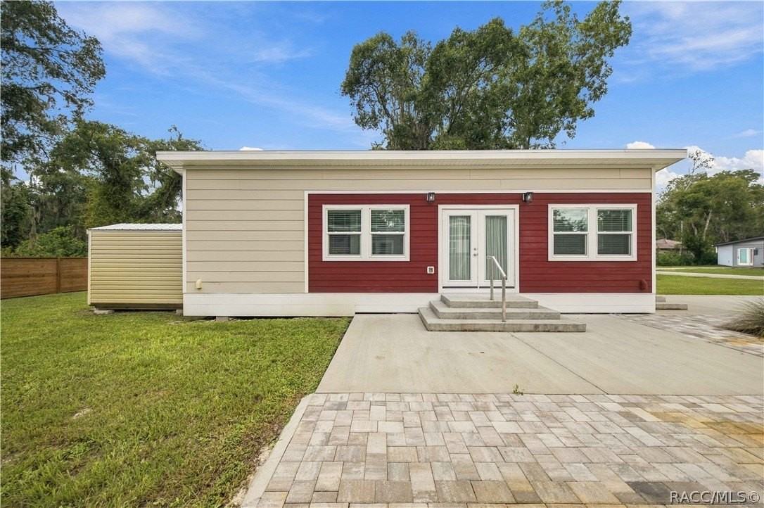 9302 E Sycamore Pl - Photo 2 of 16