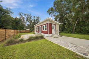featured image of 9302 E Sycamore Pl
