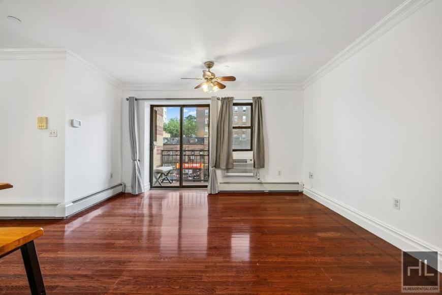 4907 43rd Ave - Photo 4 of 10