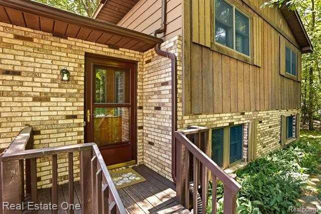 6218 Sturgeon Creek Pkwy - Photo 2 of 31
