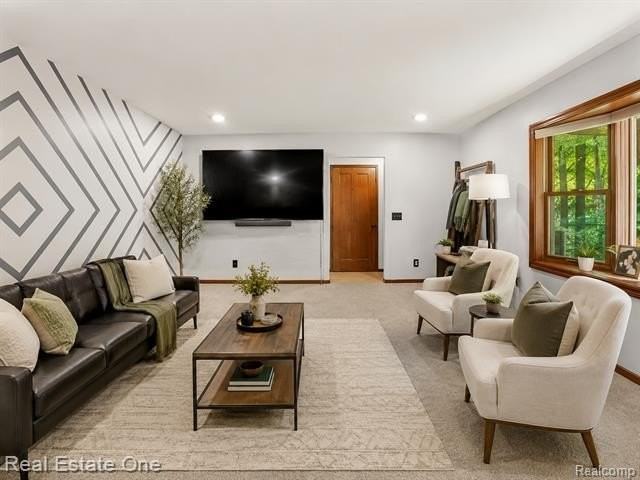 6218 Sturgeon Creek Pkwy - Photo 3 of 31