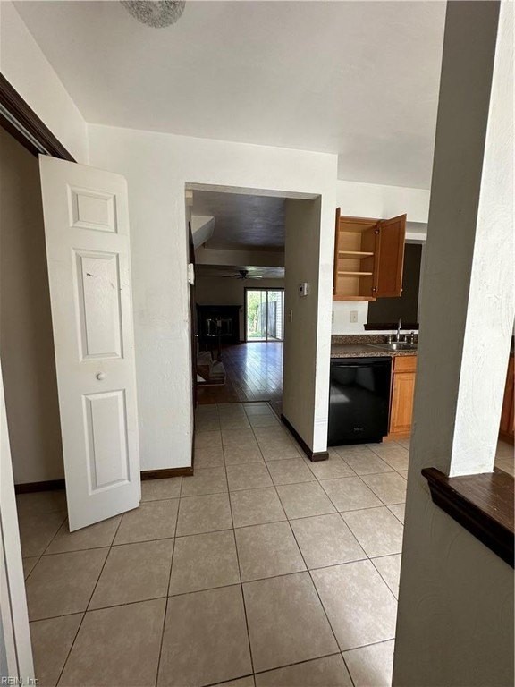 3825 Buchanan Dr - Photo 2 of 34