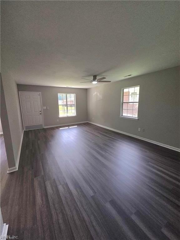 1319 Laurel Ave - Photo 3 of 18